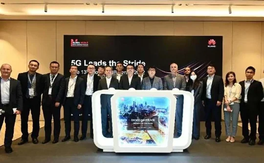 Huawei ra mắt giải pháp RuralLink để triển khai và kết nối các trạm phát sóng xanh