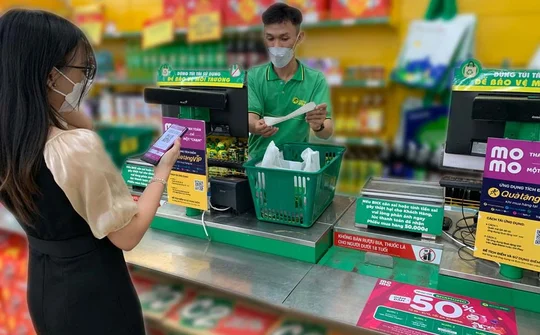 Bách Hóa Xanh và MoMo hợp tác, chấp nhận thanh toán qua ví điện tử