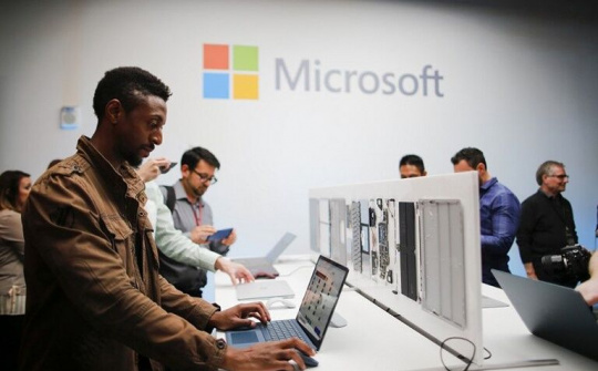 Windows 11 giúp thúc đẩy doanh số laptop Windows