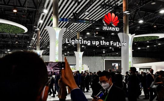 Huawei không rút lui khỏi thị trường quốc tế