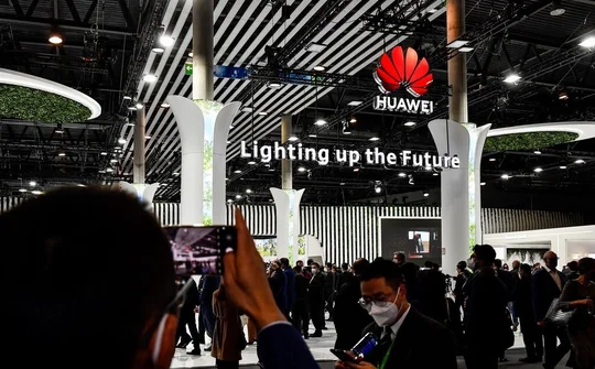 Huawei không rút lui khỏi thị trường quốc tế