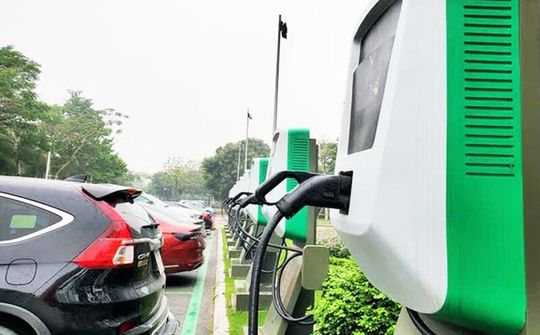 VinFast dự kiến xây 150.000 cổng sạc cho xe điện