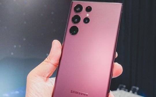 Samsung liên tiếp gặp rắc rối với Galaxy S22