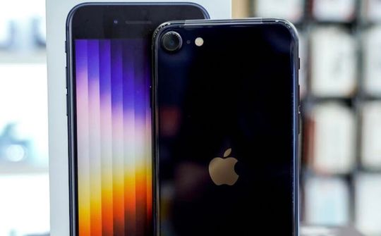 iPhone SE 2022 mở bán tại Việt Nam, giá từ 11,99 triệu đồng