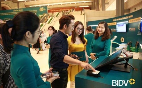 VietinBank và BIDV tiên phong dịch vụ rút tiền bằng căn cước công dân