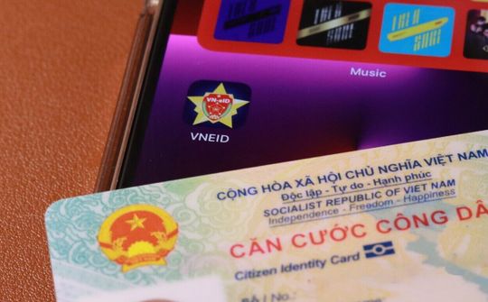 Dùng căn cước công dân gắn chip rút tiền tại ATM