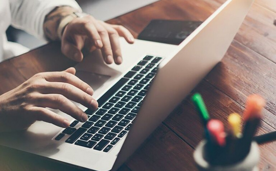 Sản lượng máy tính xuất xưởng trong năm nay sẽ sụt giảm 8,2%