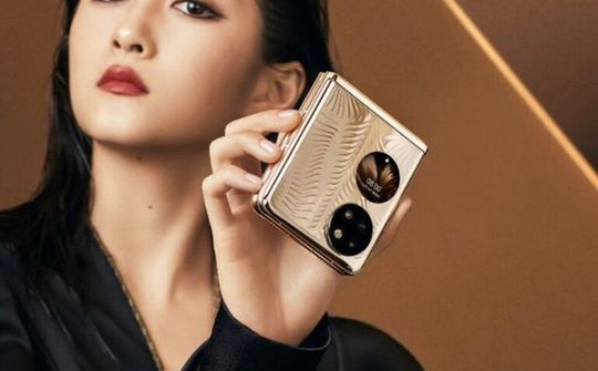 Huawei dần bắt kịp doanh số smartphone gập của Samsung