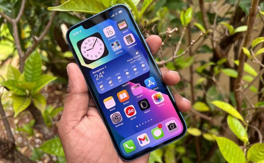 BOE có thể cung cấp màn hình OLED trở lại cho iPhone 14