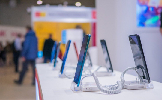 Smartphone Trung Quốc chiếm lĩnh thị trường Nga