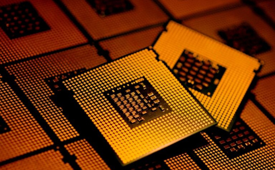 Phát hiện lỗ hổng Spectre mới trong nhiều CPU Intel và AMD