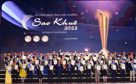 Giải pháp TMĐT của SmartOSC đạt chứng nhận 5 sao tại giải thưởng Sao Khuê 2022