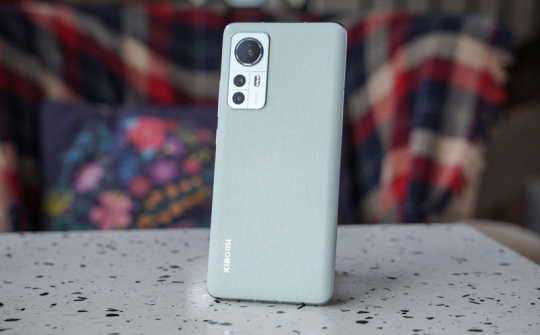 Xiaomi 12 5G giảm giá 4,54 triệu đồng tại Việt Nam