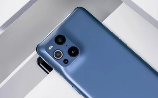Oppo Find X3 Pro 5G giảm giá hơn 8 triệu đồng tại Việt Nam