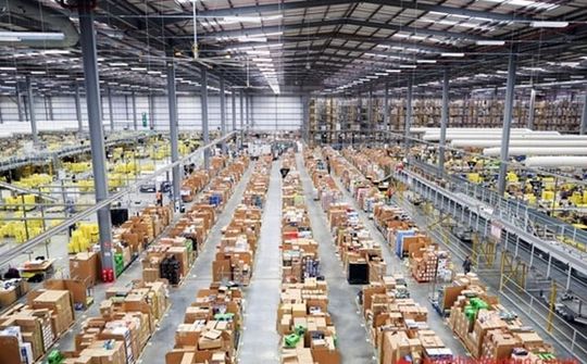 “Nước lên, thuyền lên” trong thị trường chuyển phát nhanh