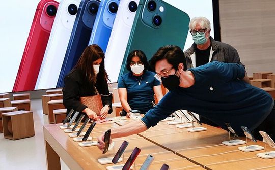 Kinh doanh gặp khó, Apple cắt giảm nhân sự