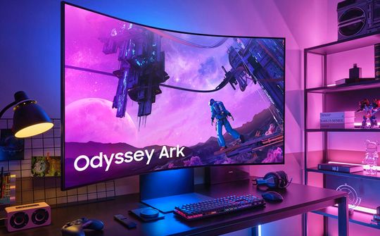 Samsung ra mắt màn hình Odyssey Ark chuyên dành cho game thủ