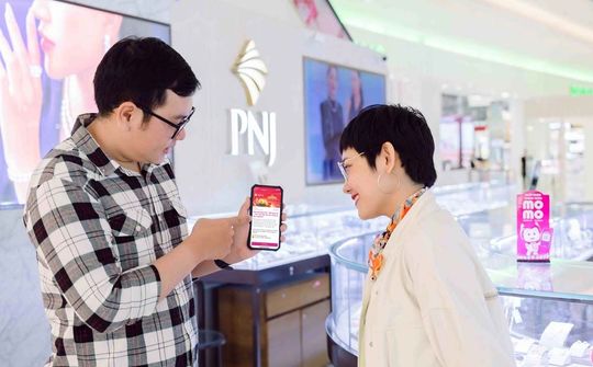 Bí quyết "săn vàng" PNJ ngày Vía Thần Tài mà không phải xếp hàng