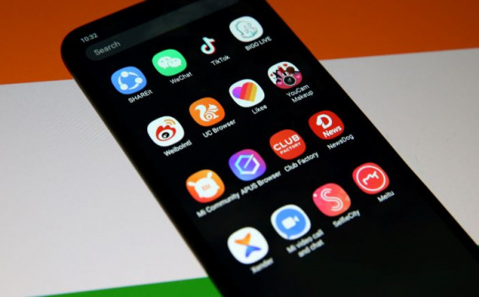 Hơn 200 ứng dụng chứa phần mềm độc hại trên thiết bị iOS và Android