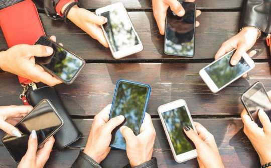 Có 54% dân số thế giới đã sở hữu smartphone