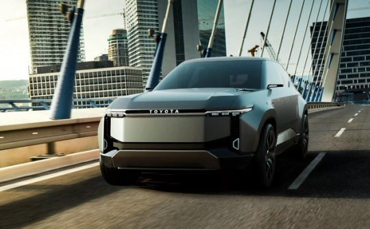 SUV thuần điện Toyota Land Cruiser Se lộ diện