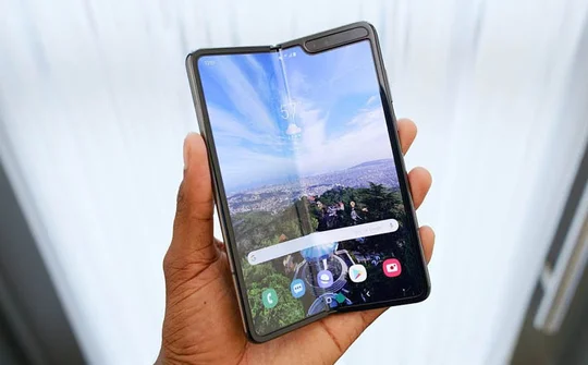 Samsung dừng hỗ trợ Galaxy Fold thế hệ thứ nhất