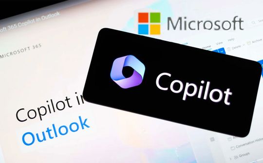 Microsoft sắp tích hợp AI Copilot vào Windows 10