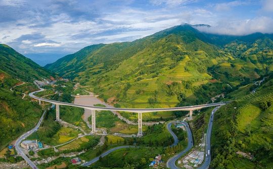ePass giúp rút ngắn thời gian từ TP Lào Cai đến thị xã Sapa