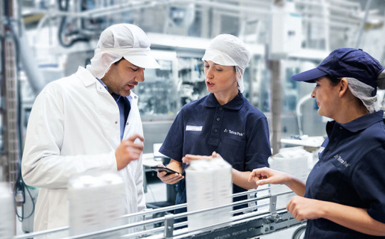 Tetra Pak ra mắt mẫu hộp đồ uống mới giảm khí thải carbon