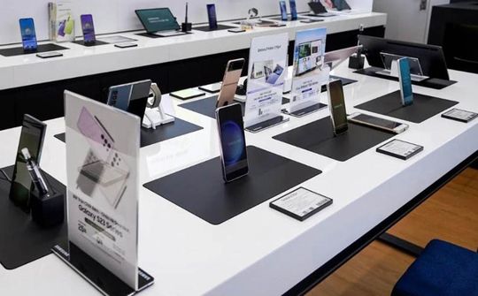 Doanh số smartphone toàn cầu dần phục hồi
