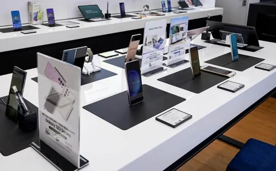 Doanh số smartphone toàn cầu dần phục hồi