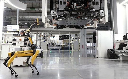 Hyundai bắt đầu sử dụng đại trà robot vào hoạt động sản xuất ô tô