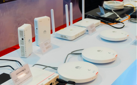 Hệ sinh thái giải pháp chuyển đổi số Huawei eKit ra mắt tại Việt Nam