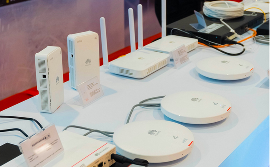 Hệ sinh thái giải pháp chuyển đổi số Huawei eKit ra mắt tại Việt Nam