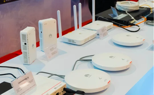 Hệ sinh thái giải pháp chuyển đổi số Huawei eKit ra mắt tại Việt Nam