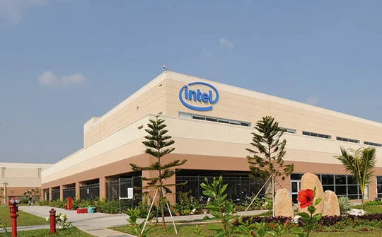 Intel bỏ kế hoạch mở rộng sản xuất chip tại Việt Nam