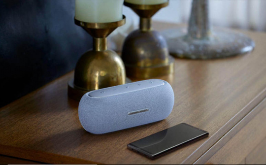 Loa di động Harman Kardon Luna trình làng, giá 4,29 triệu đồng