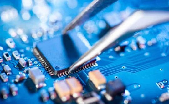 Chip bán dẫn - từ khóa kinh tế 'hot' nhất năm 2023