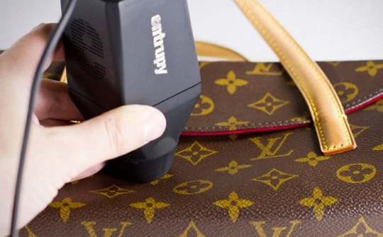 Sử dụng AI để phát hiện sản phẩm giả mạo