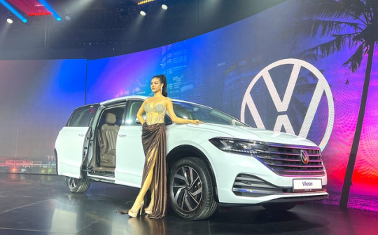 Volkswagen Viloran ra mắt thị trường Việt Nam, giá từ 1,989 tỷ đồng
