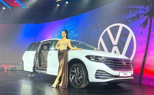 Volkswagen Viloran ra mắt thị trường Việt Nam, giá từ 1,989 tỷ đồng