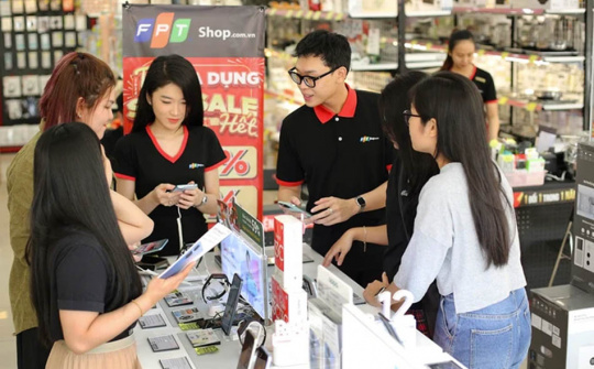 FPT Shop triển khai chương trình giảm giá mua sắm dịp tết