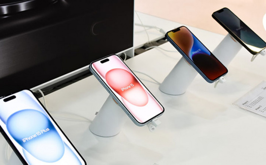 iPhone 15 series đóng góp cho sự tăng trưởng thị trường di động Quý 4/2023