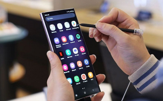 OneUI 5.1 trên S23 Ultra ngốn bộ nhớ gấp đôi Windows