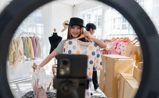 Instagram ngừng tính năng mua sắm trực tiếp vào ngày 16/3