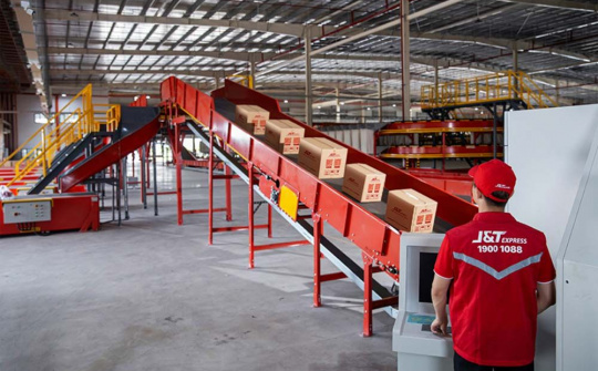 Doanh nghiệp chuyển phát "tăng tốc" cùng xu thế công nghệ tự động hóa