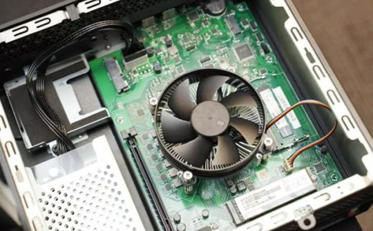 Intel và Acer giới thiệu PC cho phép tái chế 90% linh kiện