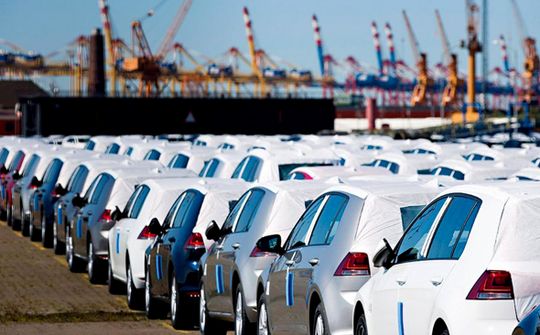 Xe ô tô nhập khẩu nguyên chiếc giảm 34% trong tháng 1/2023