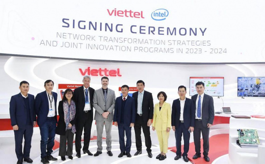 Viettel và Intel ký kết biên bản ghi nhớ hợp tác phát triển công nghệ hạ tầng số tại MWC 2023