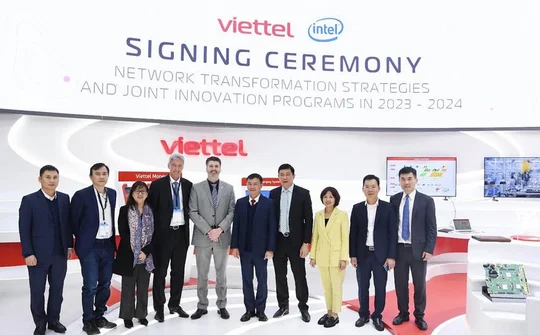 Viettel và Intel ký kết biên bản ghi nhớ hợp tác phát triển công nghệ hạ tầng số tại MWC 2023